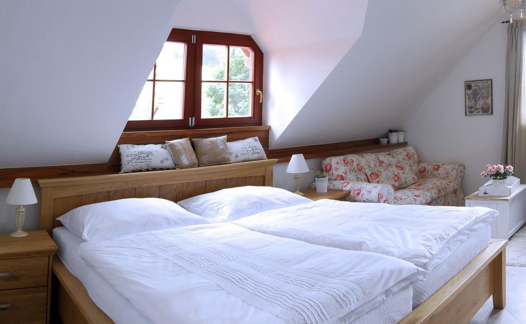 Penzion Rozmaryn Vsetín Habitación foto